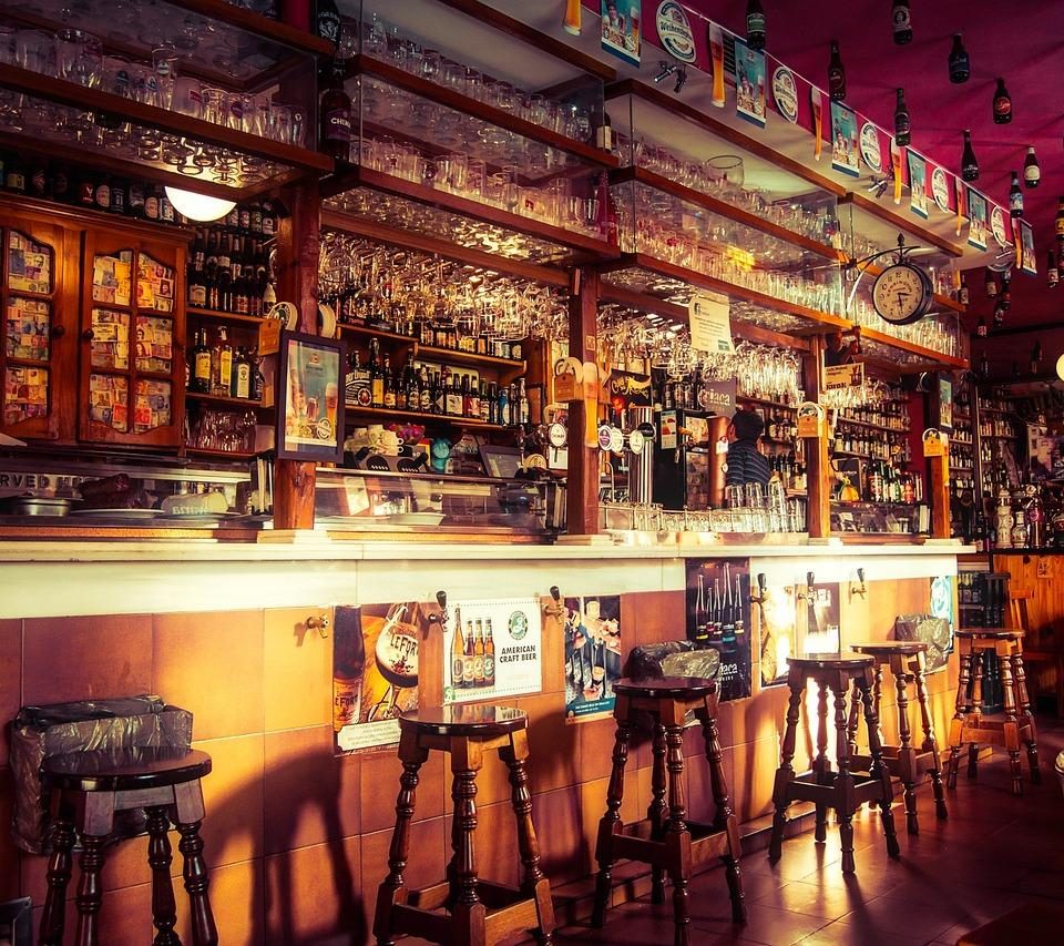 bar, pub, cafe-2209813.jpg